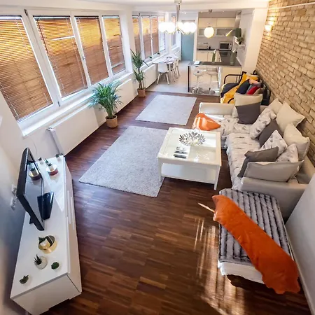 Luxurious Penthouse In The Heart Of *
