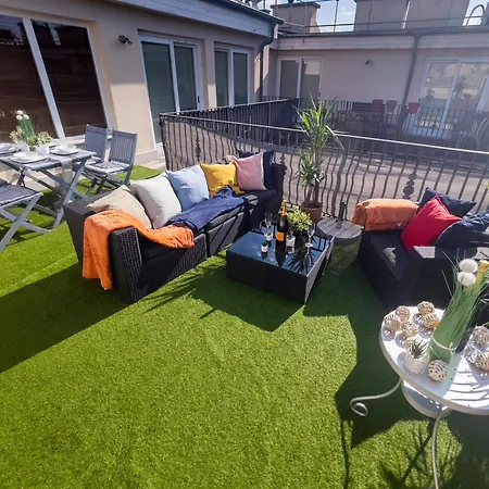 Apartamento Luxurious Penthouse In The Heart Of *